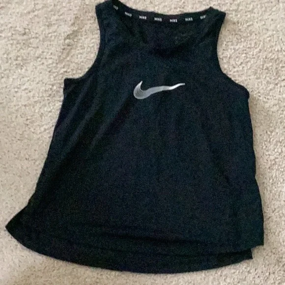 Girls Nike dri fit top - Picture 1 of 4
